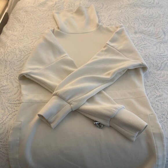 Varley Freya XXS Sweater Egret FLAWS STAINS - Picture 5 of 5